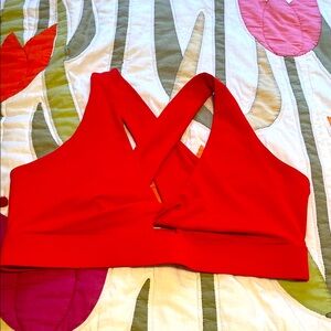 Fabletics Oasis Twist Cross-Back Sports Bra
